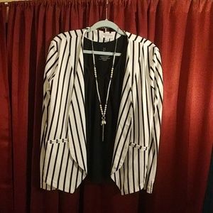 Black/White Super Comfortable Stretch Blazer